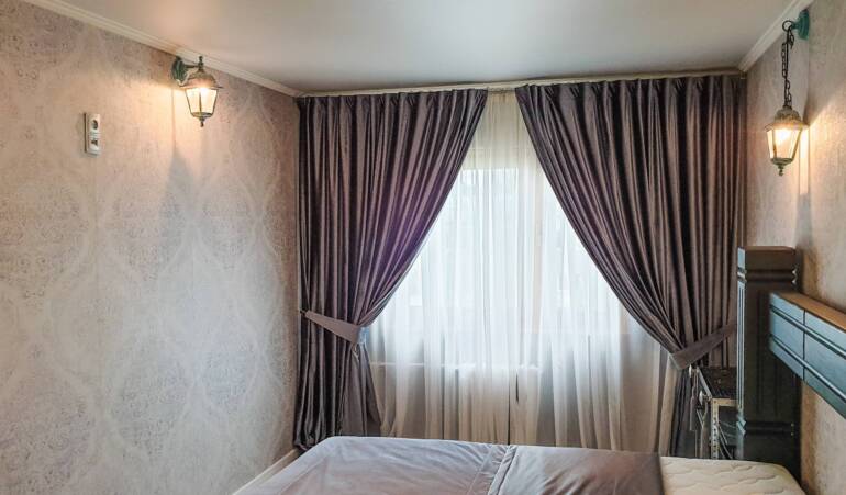 Blinds and Curtains- Choose the Perfect Window Coverings