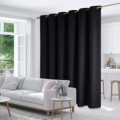 Soundproof curtain